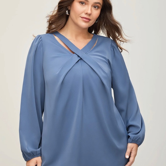 Bundle of 3- BloomChic Blouses - Picture 7 of 10